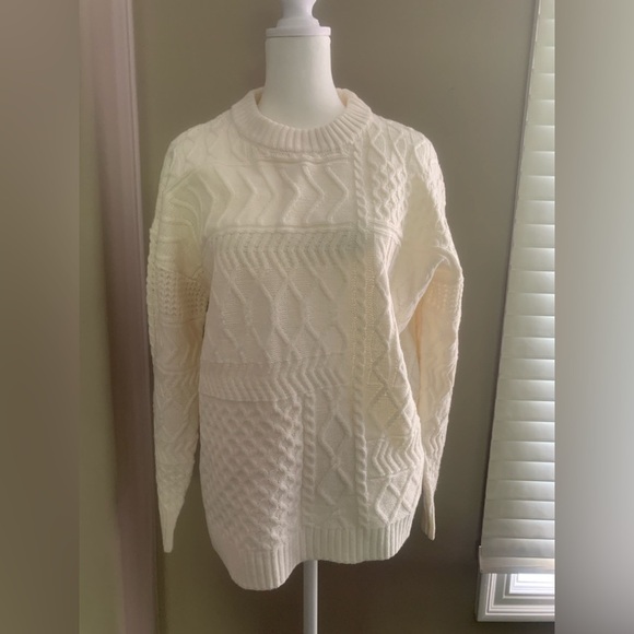 Large Women's Cream Cable Knit Sweater Super soft Preloved - Picture 1 of 3